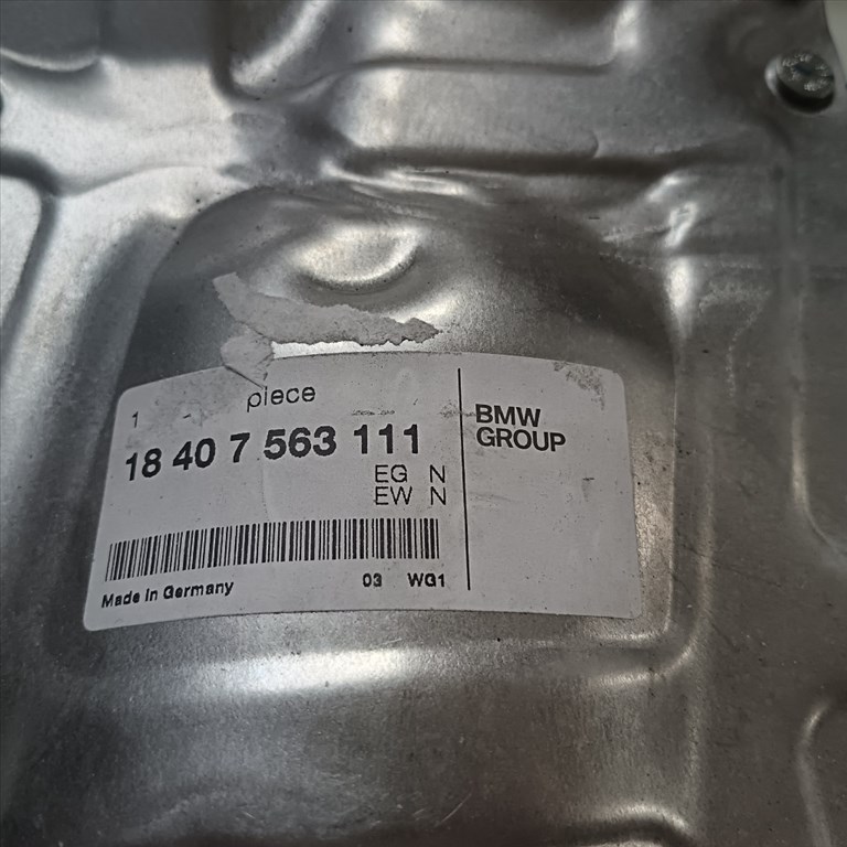 (GYÁRI ÚJ) MINI Hővédő lemez tömítéssel R55+LCI / R56+LCI / R57+LCI / R58 / R59 / R60 2. kép