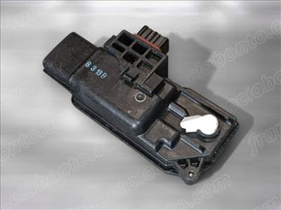 Renault Koleos I Jobb első ablakemelő elektronika 