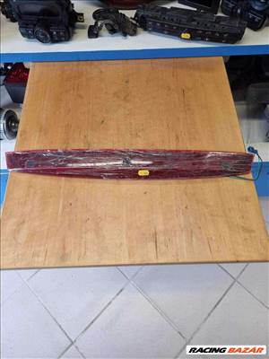 Mercedes vito 639 pótféklámpa (két fele nyíló) 646980