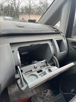 Mercedes Vito 639 Kesztyűtartó  646980