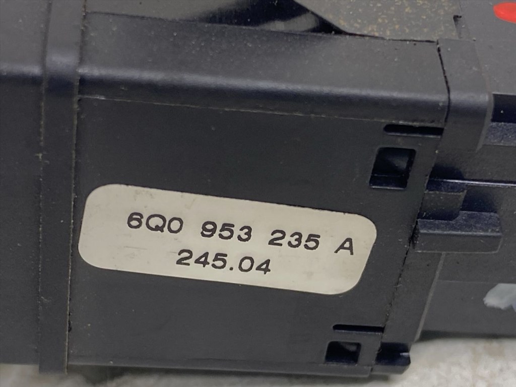 VW POLO (9N_) 1.4 TDI Vészvillogó Kapcsoló #34369# 6Q0953235A 7. kép