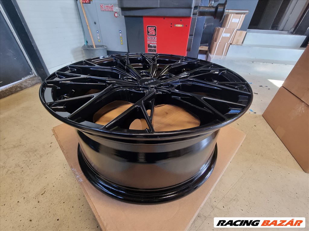  5x112 lyukosztású 8JJ 18" új Arceo alufelni 2. kép