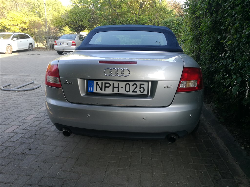 Eladó Audi A4 Cabriolet 3.0 V6 MultItronic gyári szép szervizelt kedvező áron eladó. 5. kép