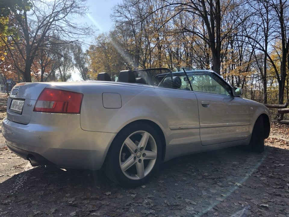 Eladó Audi A4 Cabriolet 3.0 V6 MultItronic gyári szép szervizelt kedvező áron eladó. 8. kép