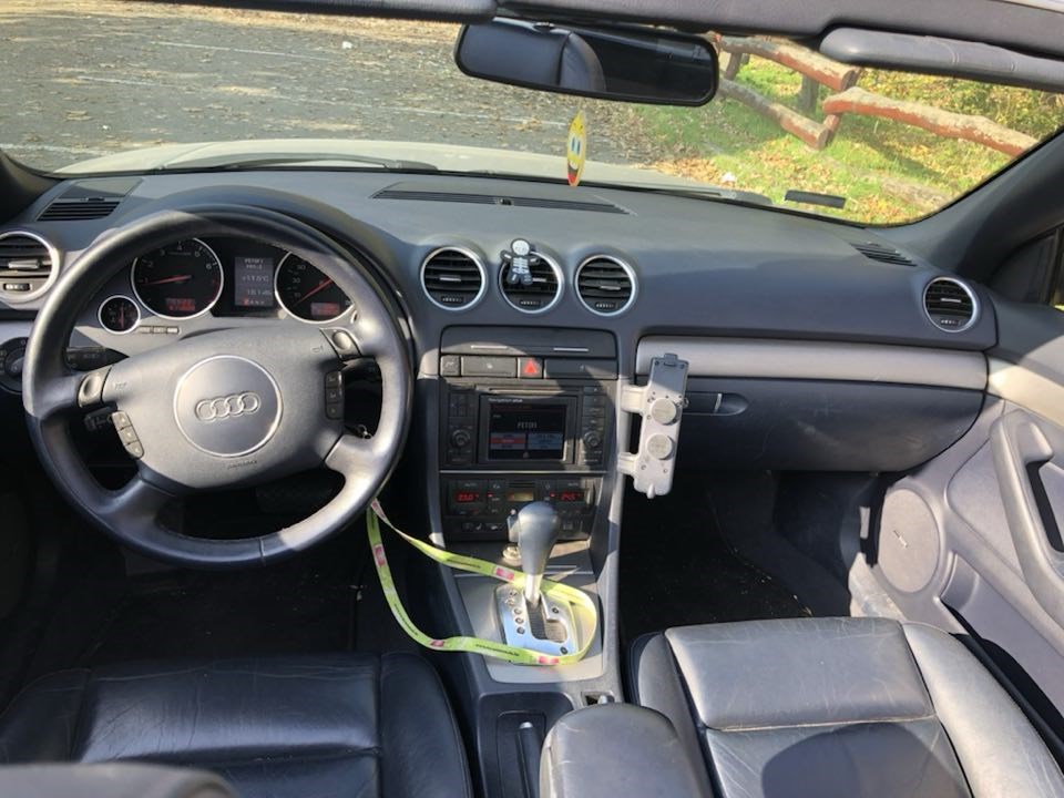 Eladó Audi A4 Cabriolet 3.0 V6 MultItronic gyári szép szervizelt kedvező áron eladó. 11. kép