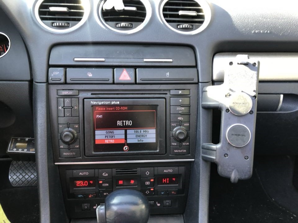 Eladó Audi A4 Cabriolet 3.0 V6 MultItronic gyári szép szervizelt kedvező áron eladó. 12. kép