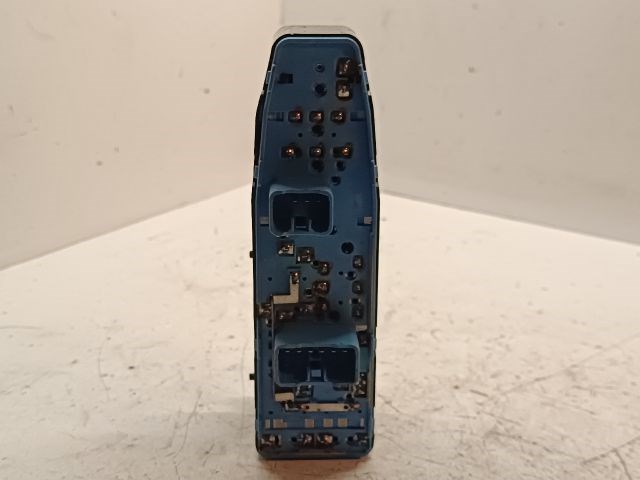 DAEWOO EVANDA Ablakemelő Kapcsoló Négyes / Kettes 2. kép