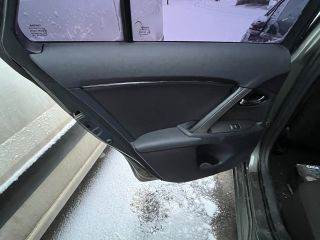 TOYOTA AVENSIS Kombi (ZRT27, ADT27) Bal hátsó Ajtó Kárpit
