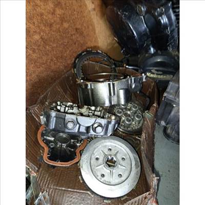 Kawasaki GPZ 305 CSR 305 1983 generátordekni  Lichtmaschinedeckel clutch engine cover