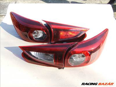 Mazda 3 (BM) hátsó lámpa 