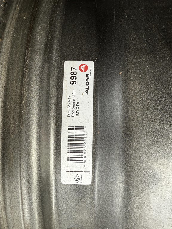 Toyota Rav 4 7X17-es 5X114,3-as ET45-ös lemezfelni garnitura eladó 2. kép