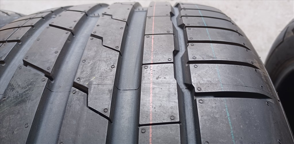 Új Hankook Ventus 255/45 R19 285/40 R19 nyári gumik 135e./4db 7. kép