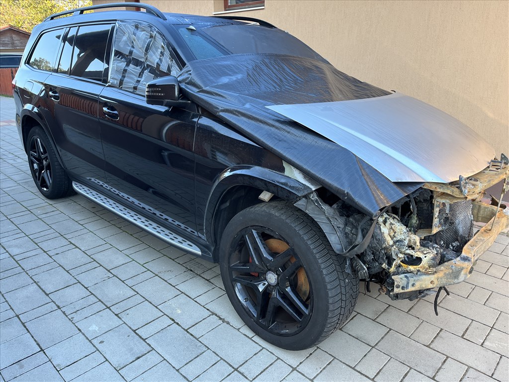 Mercedes GLS 350 (X166) bontott alkatrészei 4. kép