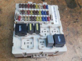 Ford Focus Mk1 Biztosítéktábla Motortér *122349* 518783402