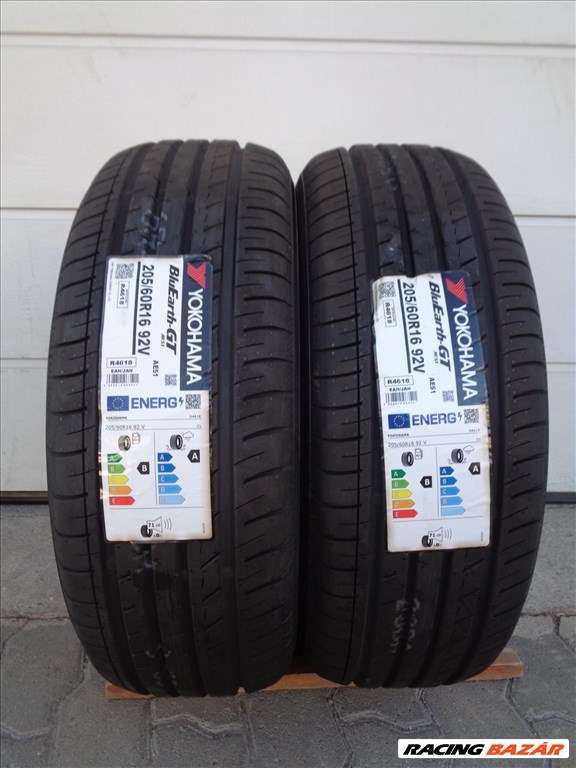 Új Yokohama 205/60R16 nyári gumi pár 2022-es gyártású eladó.  1. kép