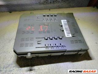 Citroën C8 I Biztosítéktábla Utastér *67471* citroen-9649477280