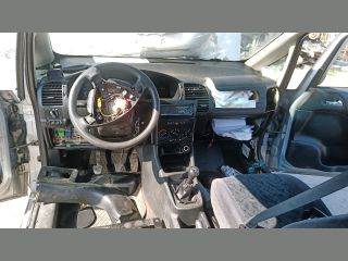 Opel Zafira A Biztosítéktábla Utastér *137110*