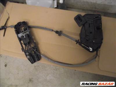 Volkswagen Caddy jobb első ajtózár 2015-2020  5tb837016a