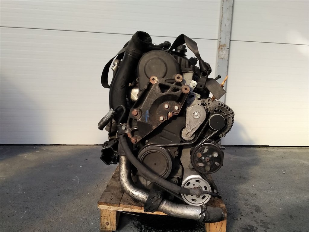 VW/Skoda/Seat/Audi 1,9PDTDI, ASZ bontott motor  1. kép