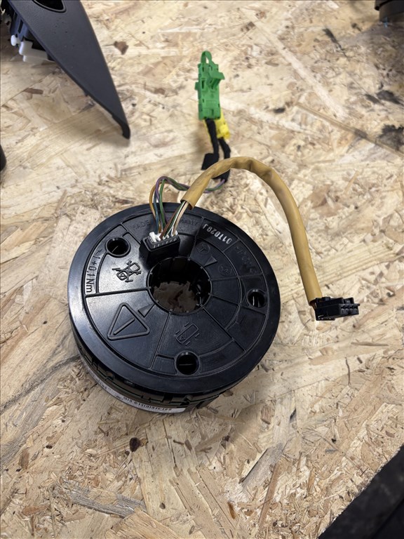 Mercedes C 180 Kompressor Sportcoupé légzsák átvezető  0025421918 1. kép