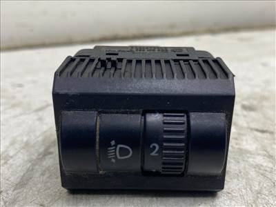 VW POLO (9N_) 1.4 TDI Fényszórómagasság Állító Kapcsoló #34370# 6Q0941333B