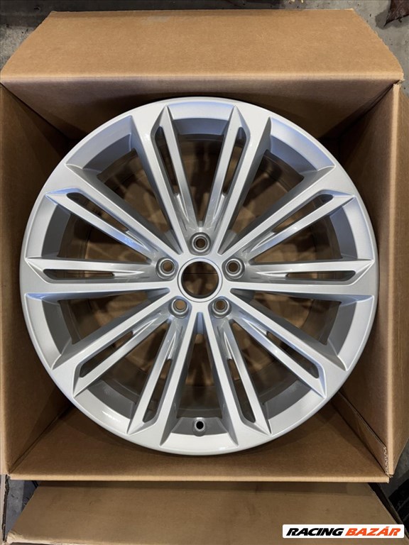R19 Original Volkswagen 8J ET44 - 3G0 601 025R 3G0601025R 1db felni 1. kép