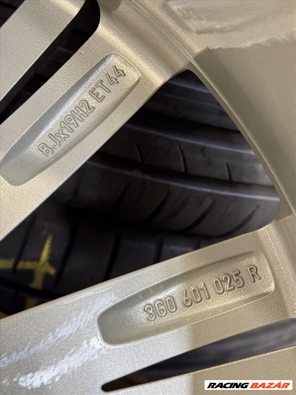 R19 Original Volkswagen 8J ET44 - 3G0 601 025R 3G0601025R 1db felni 3. kép