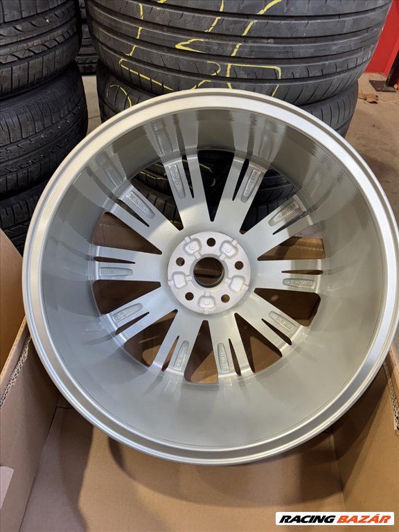 R19 Original Volkswagen 8J ET44 - 3G0 601 025R 3G0601025R 1db felni 5. kép