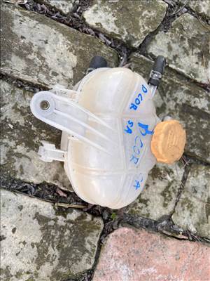 Opel Corsa D Kiegyenlítő tartály 