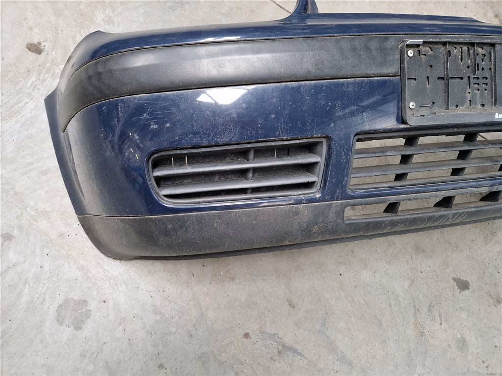 Volkswagen Golf IV első lökhárító LA5G (18022) 5. kép