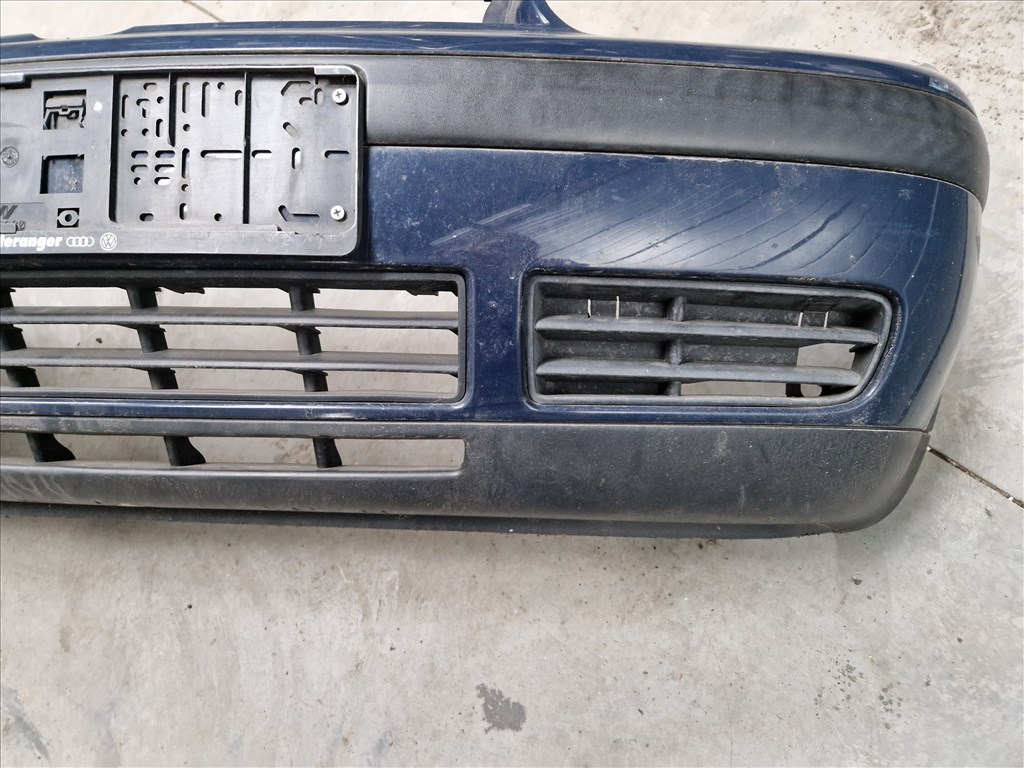 Volkswagen Golf IV első lökhárító LA5G (18022) 7. kép