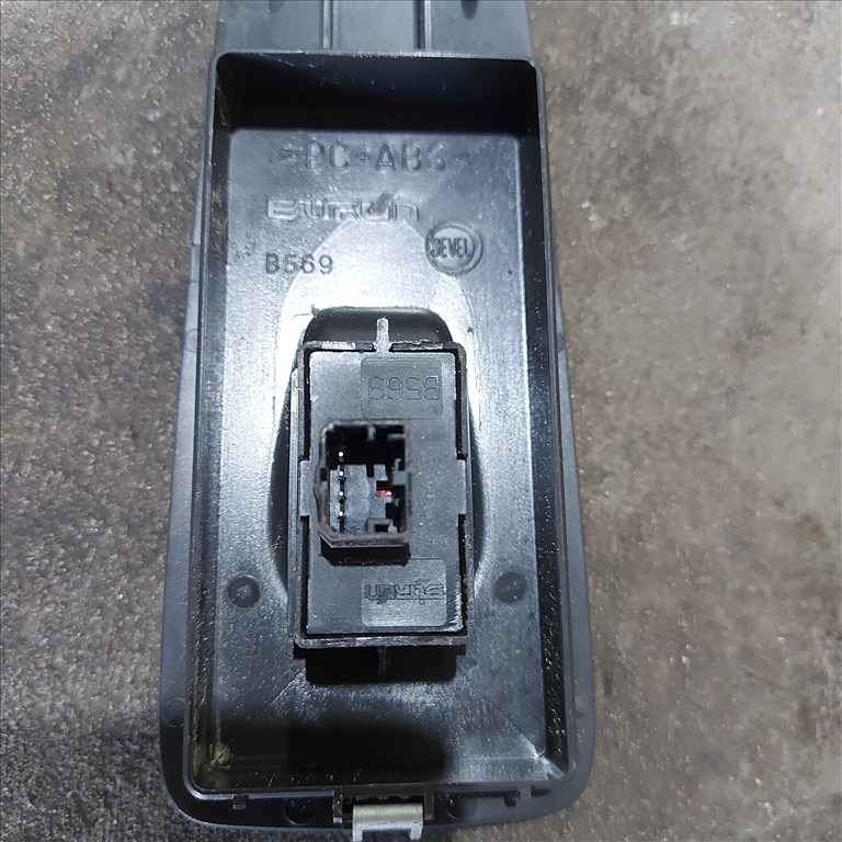 Fiat DUCATO Citroen JUMPER Peugeot BOXER 06- Ablakemelő kapcsoló 2478 7. kép