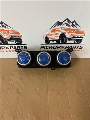 Klíma vezérlőpanel Mitsubishi L200