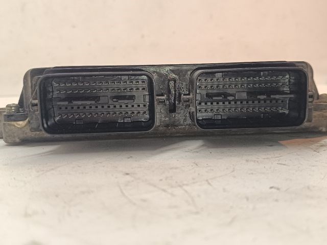 SUZUKI SWIFT III Motorvezérlő 4. kép