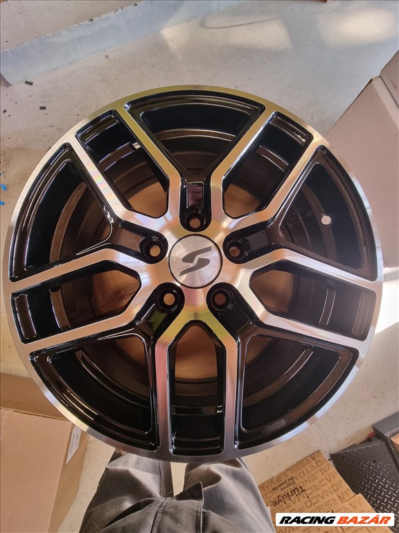  5x114.3 lyukosztású 6,5JJ 16" új Silverline alufelni 1. kép
