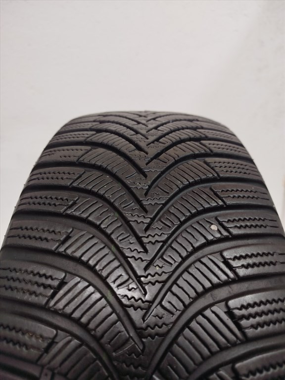 Hankook W452 Winter icept RS2 205/55 R16  1. kép