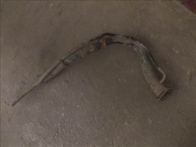 Suzuki Swift üzemanyag betöltő csonk 1989-2003