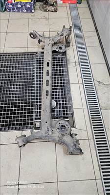 Suzuki swift sport hátsó híd 2017-2024 mk8