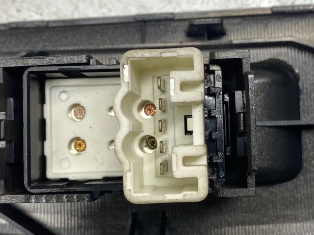 TOYOTA YARIS Jobb első Ablakemelő Kapcsoló 3. kép