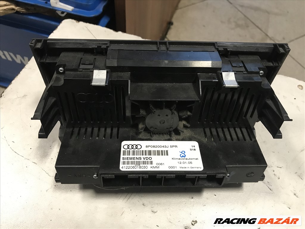 Audi A3 (8P) klímavezérlő egység (ülésfűtéses) 8p8820043j 3. kép