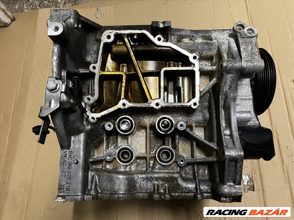 Volkswagen Golf VII, Skoda Octavia III, Audi A3 (8V) 1.0 TSI CHZ motorblokk 04c103023j 1. kép