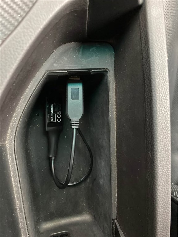 BLUEMUSIC BLUETOOTH AUDIO BMW E81 E82 E90 E91 E60 E61 E63 E64 E89 E84 E70 E71 3. kép