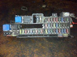 Mercedes A 160 W168 Biztosítéktábla Motortér *68599*