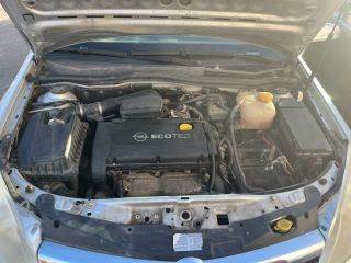 OPEL ASTRA H Kombi Első Ablaktörlő Szerkezet Motorral