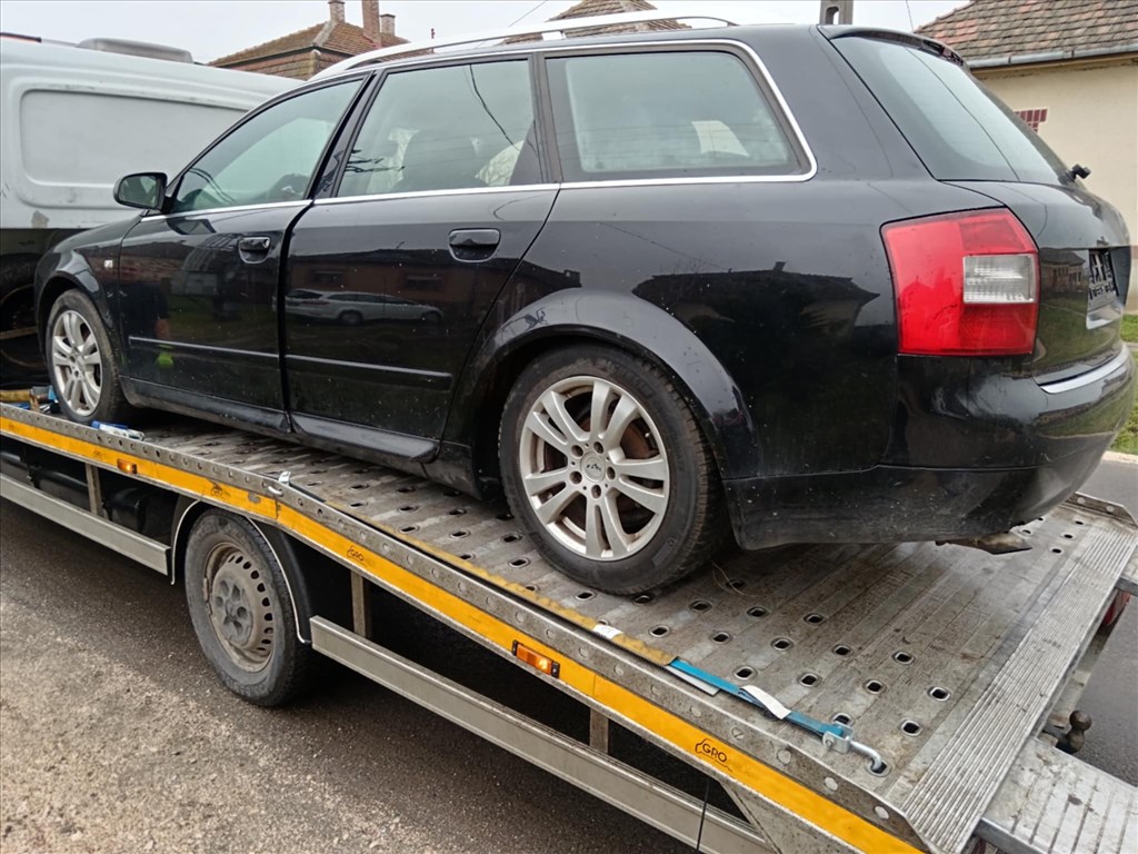 Audi A4 (B6/B7) Bal első ajtó ly9b eladó 1. kép