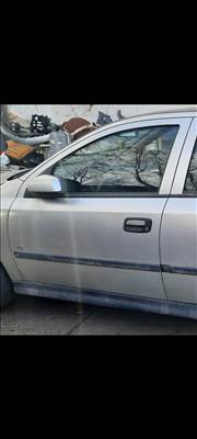 Opel Astra G bal első ajtó Z157