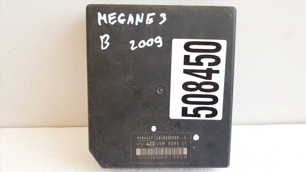 508450 Renault Megane 3, 2009, Biztosíték Tábla, 284B60008R-E, USM. 2. kép
