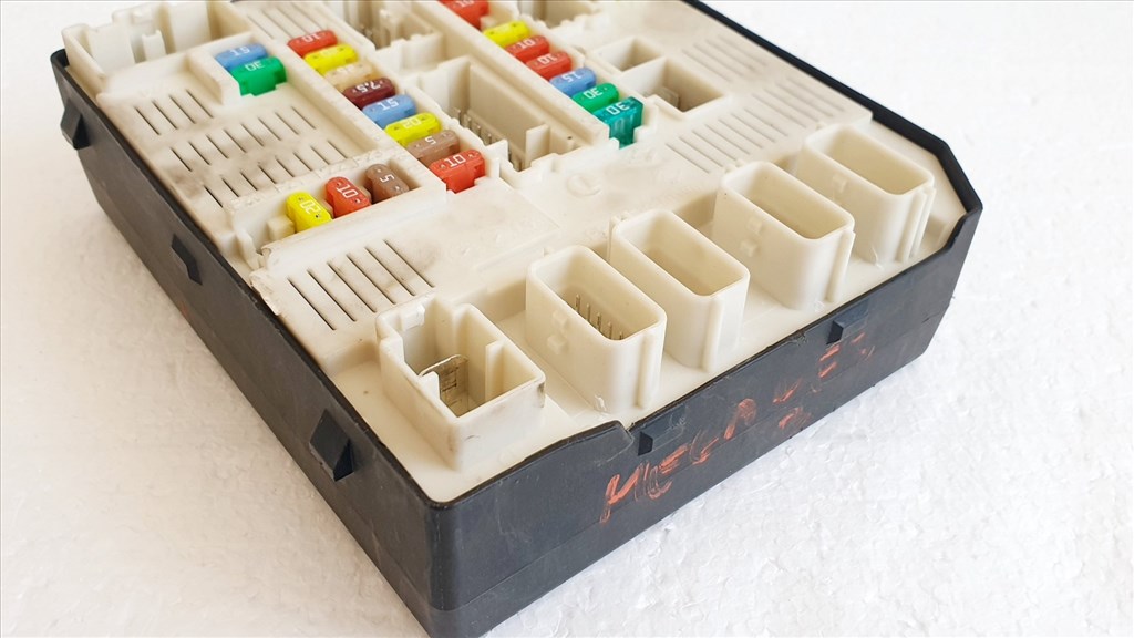 508450 Renault Megane 3, 2009, Biztosíték Tábla, 284B60008R-E, USM. 5. kép