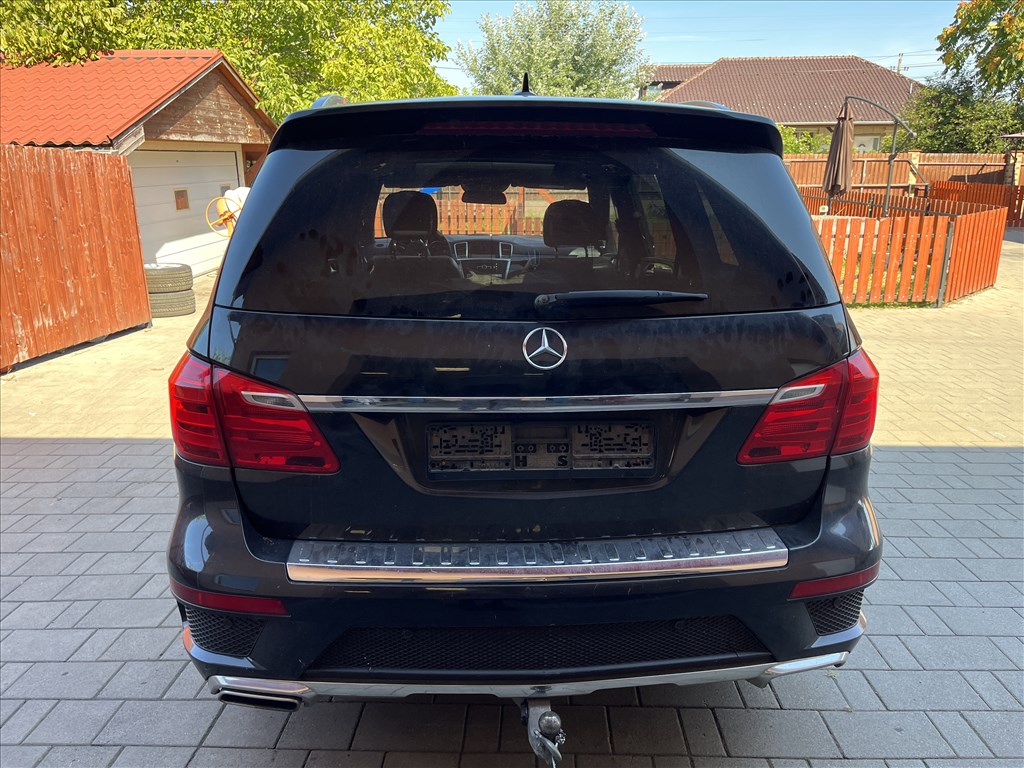 Mercedes GL 500 (X166) bontott alkatrészei 2. kép