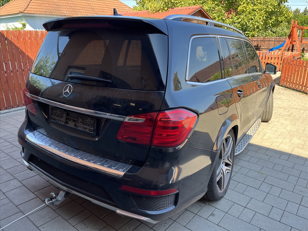 Mercedes GL 500 (X166) bontott alkatrészei 3. kép